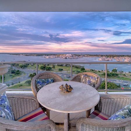 Stunning View Close To Everything Gold Coast Exterior photo